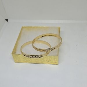 Elegant Gold-Tone Small Bangle Set